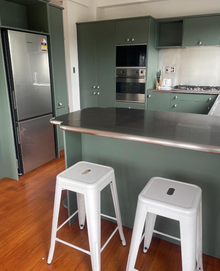 Cbd Apartment, River View Хамилтън Екстериор снимка